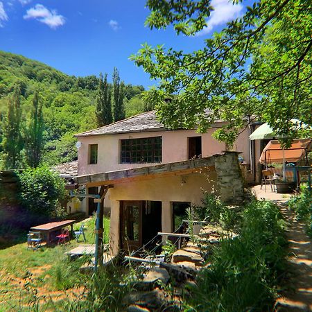 Albergue Eco El Beso - Vegano Triacastela Exterior photo